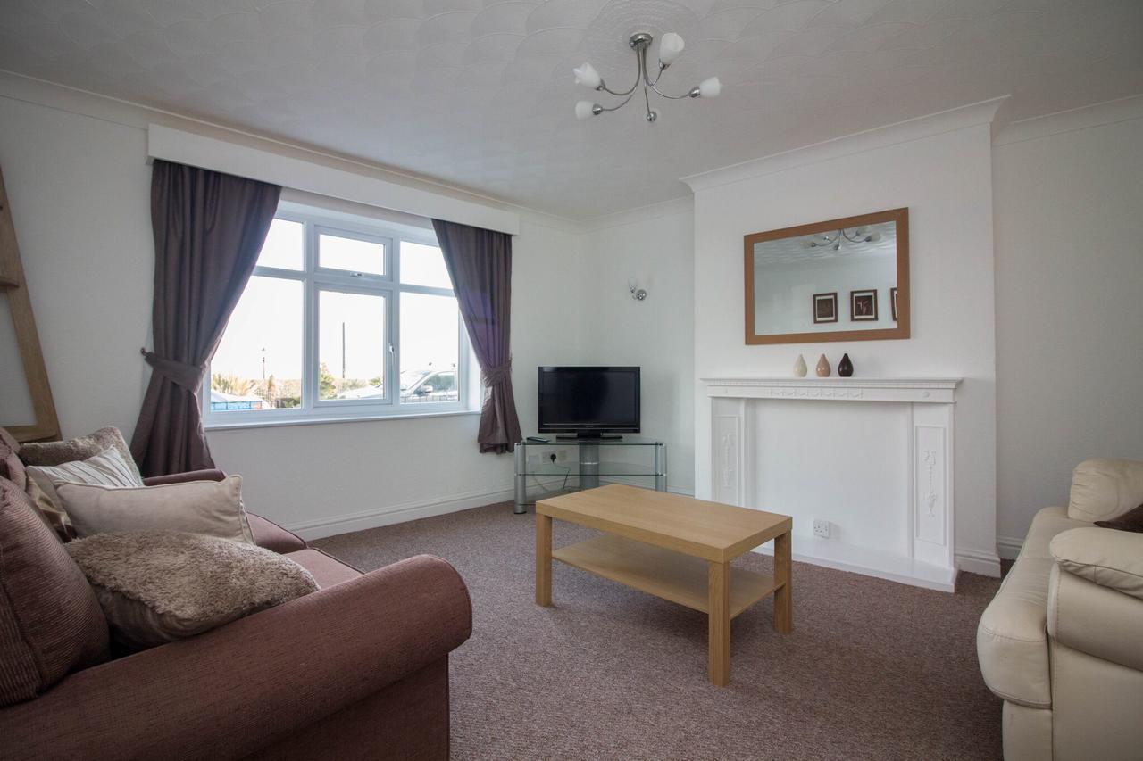 Lovely Sea Front House In Cleethorpes - Sleeps 6 المظهر الخارجي الصورة