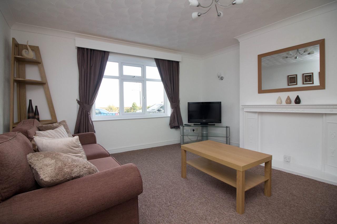 Lovely Sea Front House In Cleethorpes - Sleeps 6 المظهر الخارجي الصورة