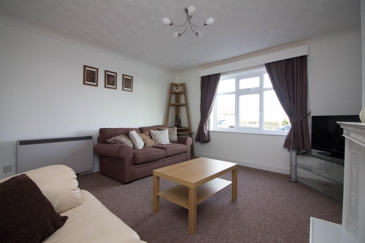 Lovely Sea Front House In Cleethorpes - Sleeps 6 المظهر الخارجي الصورة